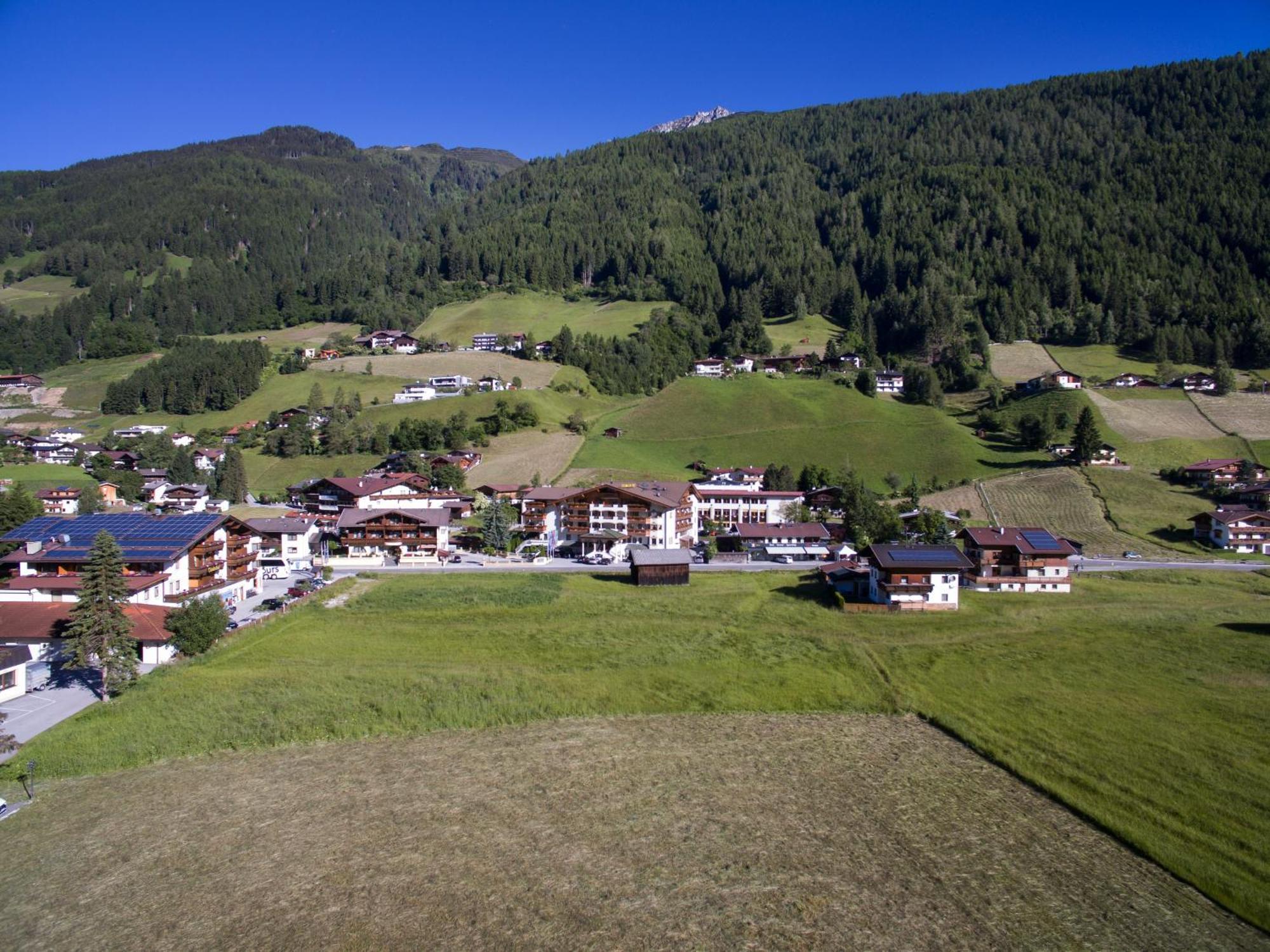 Hotel Stubaierhof Neustift im Stubaital Exterior foto